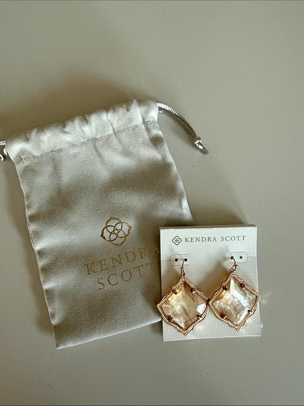 Kendra Scott Kirsten Earrings in Rose Gold with Mother-of-Pearl Stone